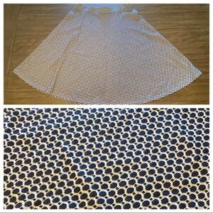 👗3/$25Women’s Talbots Aline geometric blue white waisted